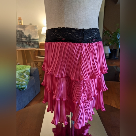 Forever 21 hot pink flapper skirt - Picture 4 of 5